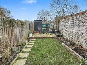 Photo 19- click for photo gallery